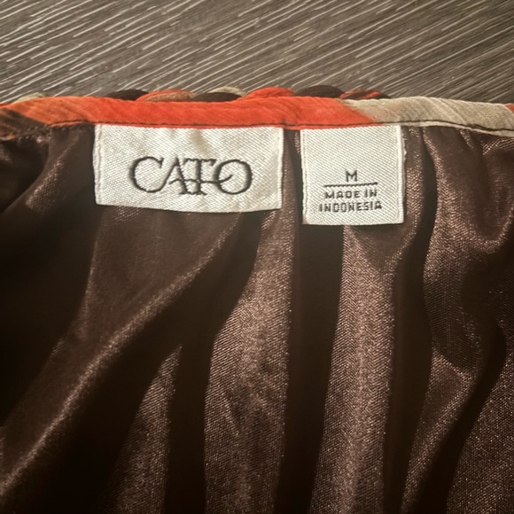 Cato Blouse With Braided Neckline - Picture 3 of 3